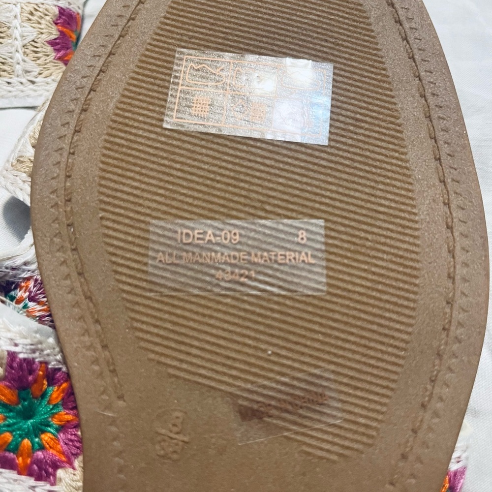 BAMBOO IDEA Floral Sandals - Cream and Brown - Picture 6 of 8